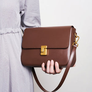 Brown Leather Shoulder Bag for Women–Minimalist Elegant & Practical