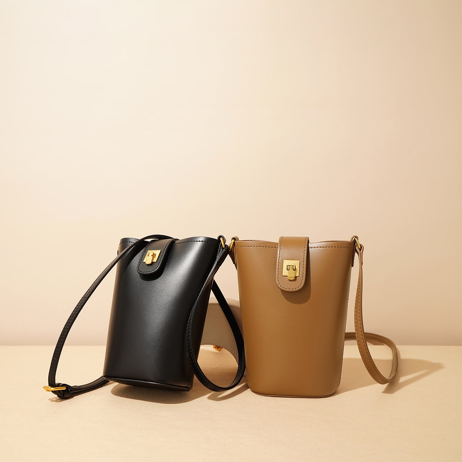Phone Purse Bag-Luxury & Elegant Full Grain Leather Crossbody Bag